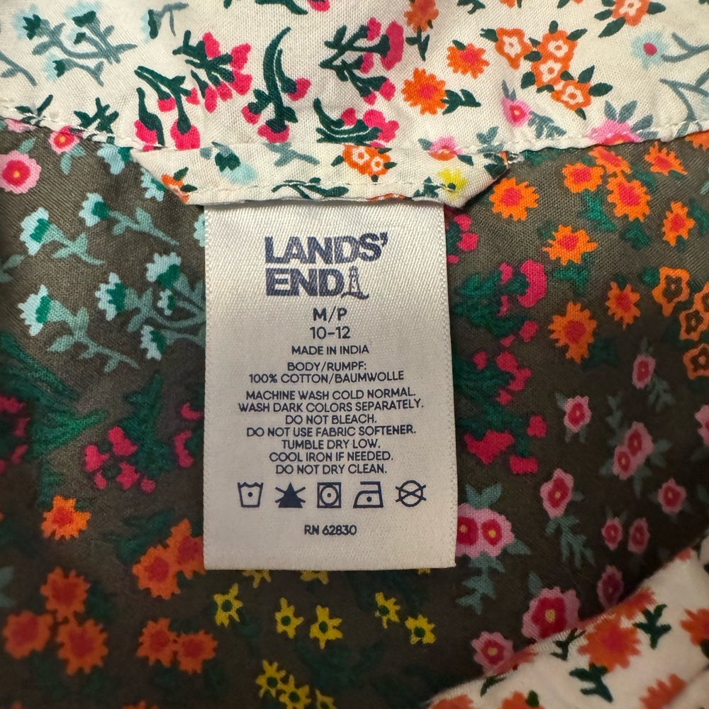 Lands’ End Patchwork Floral Button Up Cottagecore… - image 4